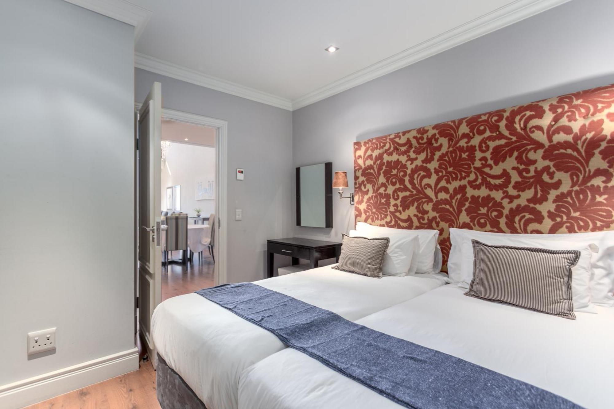 Cape Royale Luxury By Nivar Kaapstad Buitenkant foto