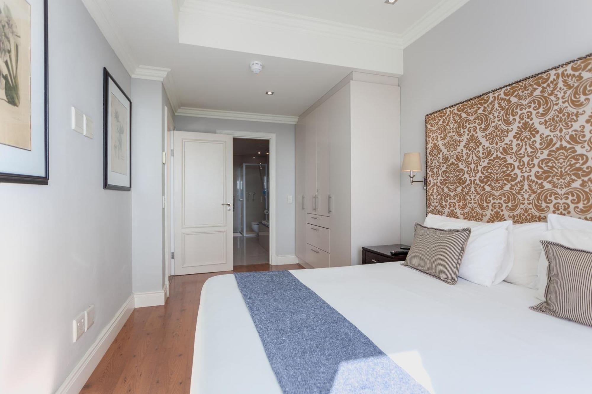 Cape Royale Luxury By Nivar Kaapstad Buitenkant foto