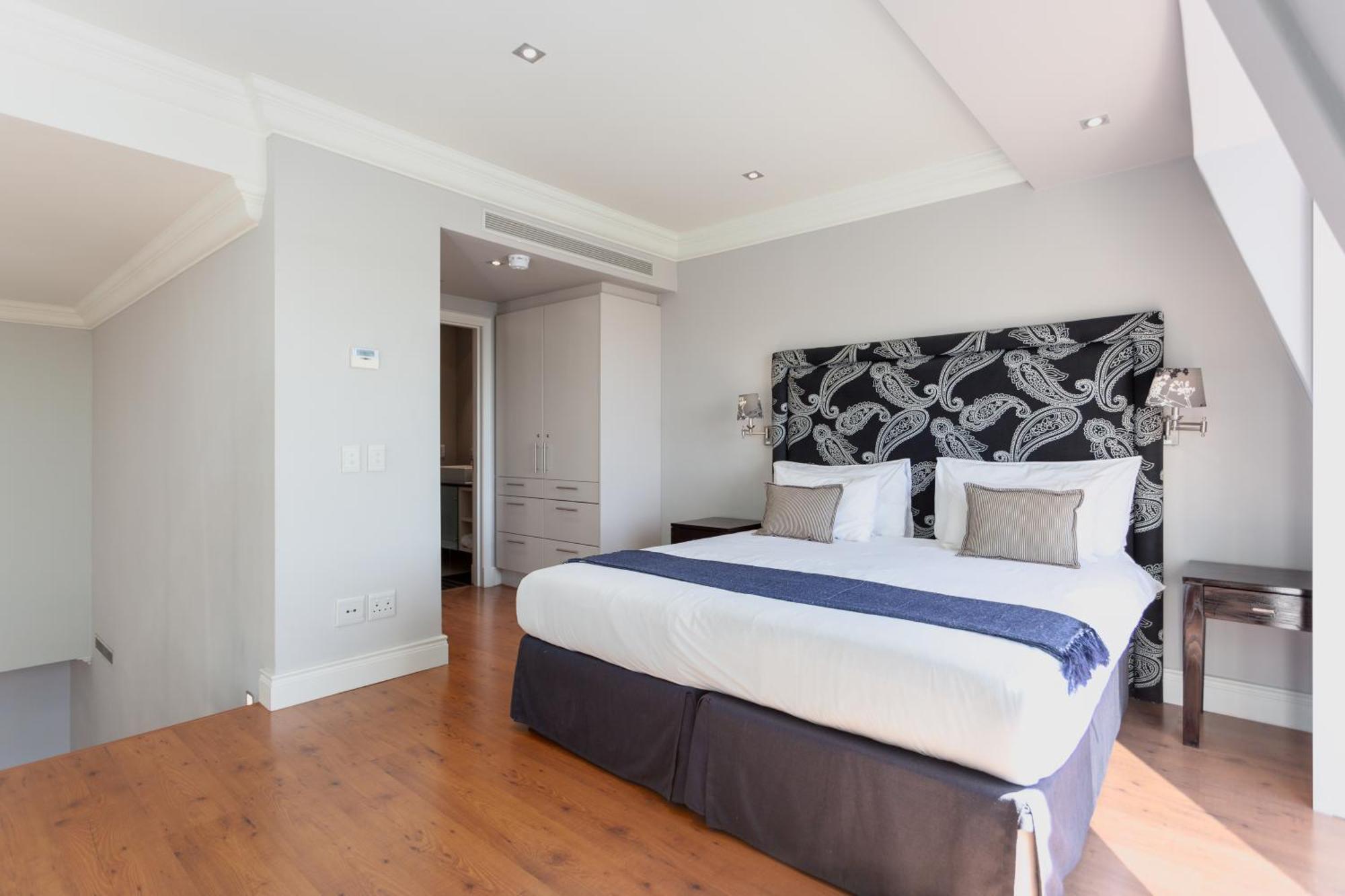 Cape Royale Luxury By Nivar Kaapstad Buitenkant foto