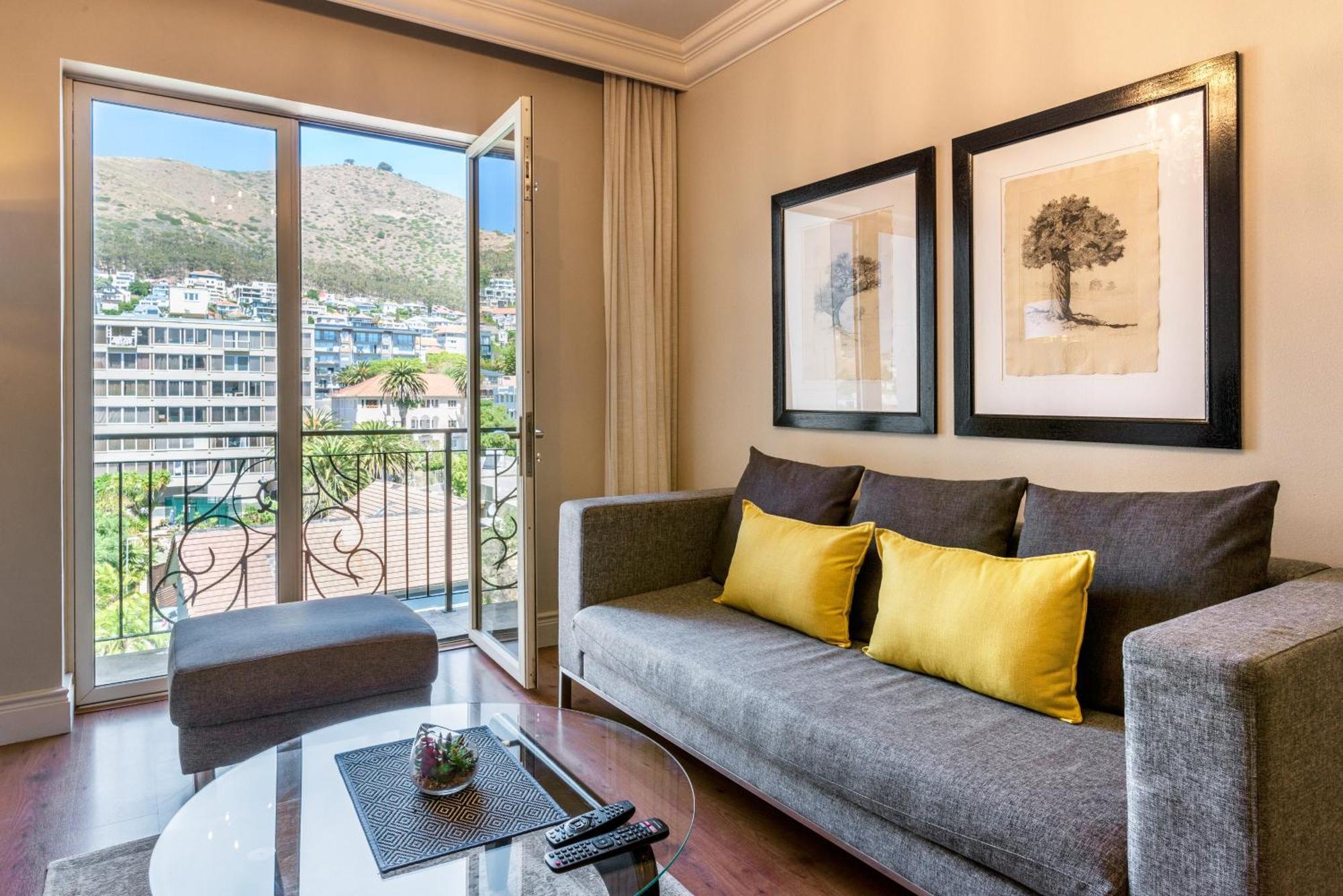Cape Royale Luxury By Nivar Kaapstad Buitenkant foto