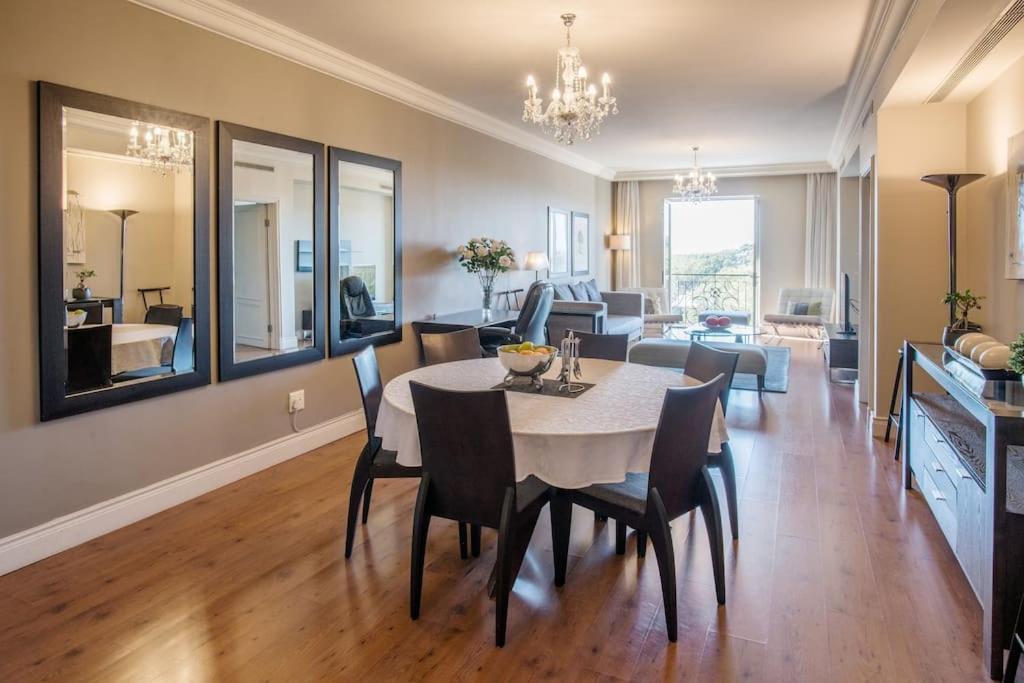 Cape Royale Luxury By Nivar Kaapstad Buitenkant foto
